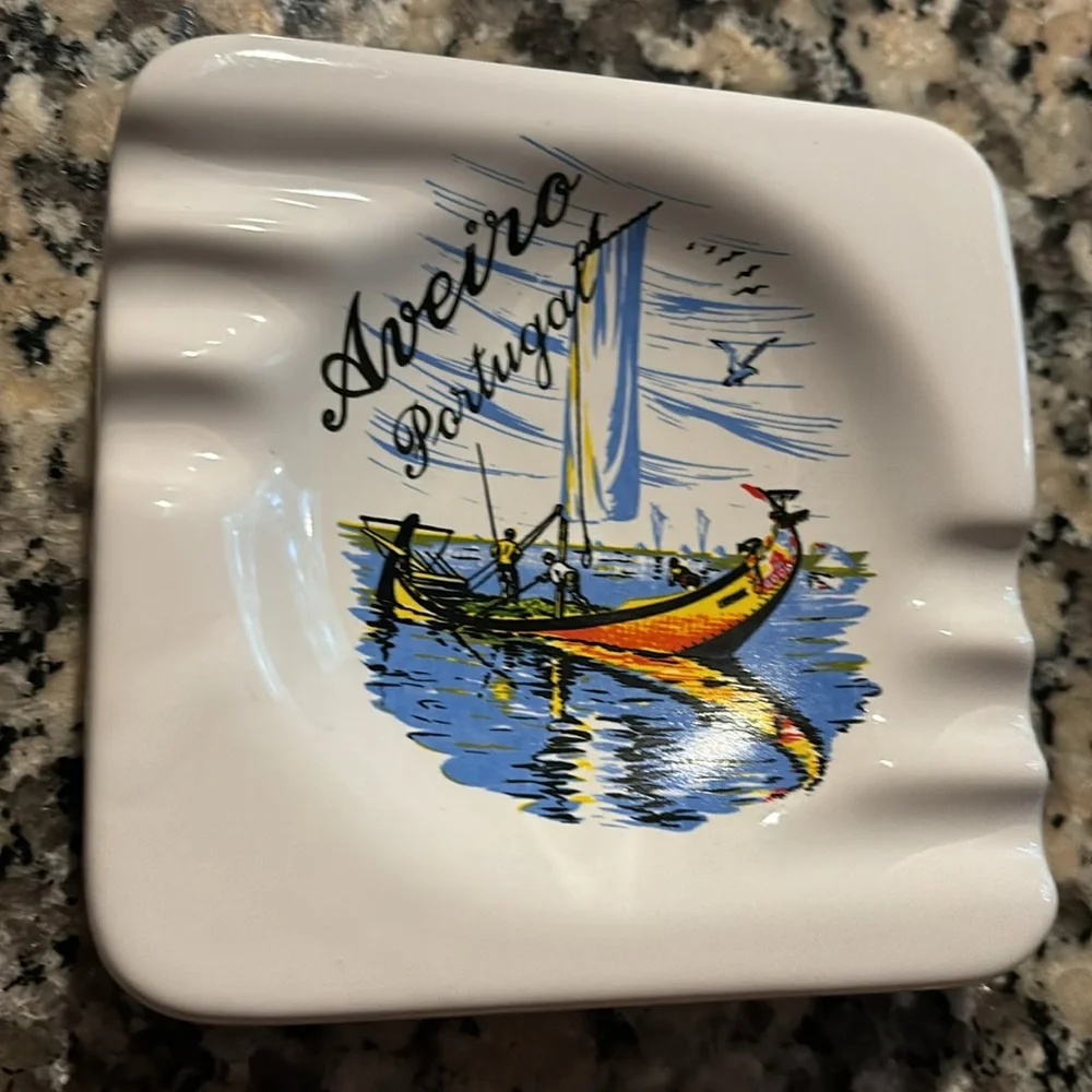 Vintage Aveiro Portugal Porcelain Ashtray, Cigar souvenir collectible